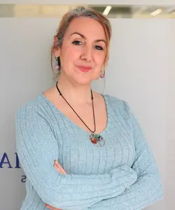 Jessica Jiménez, experta en calcular el valor de mercado de coches en San Sebastián